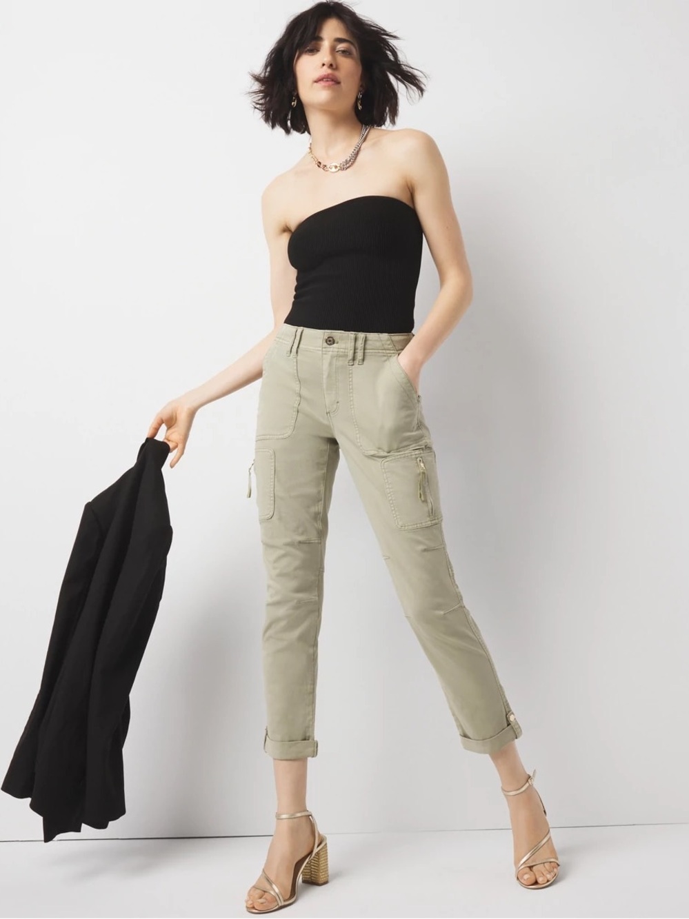 WHBM Mid-Rise Pret-A-Pedi Straight Cropped Pants
